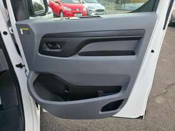 PEUGEOT E-EXPERT E 1000 75kWh Professional LWB Electric panel van, 72,200 miles, 