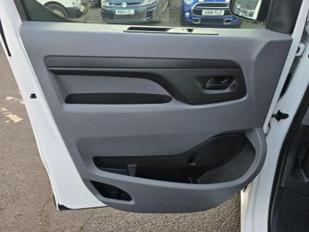 PEUGEOT E-EXPERT E 1000 75kWh Professional LWB Electric panel van, 72,200 miles, 