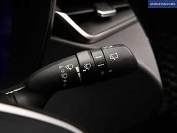 TOYOTA COROLLA 1.8 VVT-h GPF Icon Touring Sports 5dr Petrol Hybrid CVT Euro 6 (