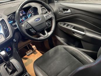 FORD KUGA 1.5 TDCi ST-Line SUV 5dr Diesel Powershift Euro 6 (s/s) (120 ps)