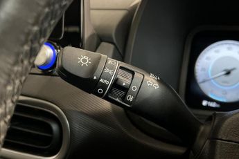 HYUNDAI KONA 64kWh Ultimate SUV 5dr Electric Auto (10.5kW Charger) (204 ps) R