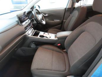 HYUNDAI KONA 64kWh Premium SUV 5dr Electric Auto (10.5kW Charger) (204 ps) Pa
