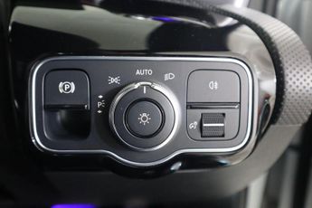 MERCEDES-BENZ CLA 2.0 CLA220d AMG Line (Premium Plus 2) Coupe 8G-DCT Euro 6 (s/s) 