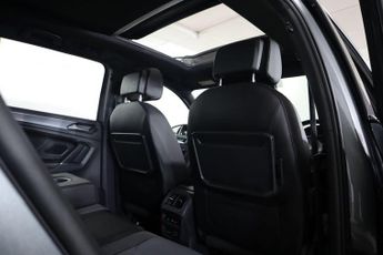 VOLKSWAGEN TIGUAN 2.0 TDI R-Line DSG Euro 6 (s/s) 5dr