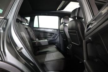 VOLKSWAGEN TIGUAN 2.0 TDI R-Line DSG Euro 6 (s/s) 5dr