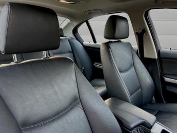 BMW 3 SERIES 2.0 320i SE Saloon 4dr Petrol Auto Euro 4 (150 ps)