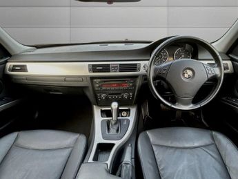 BMW 3 SERIES 2.0 320i SE Saloon 4dr Petrol Auto Euro 4 (150 ps)