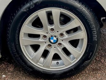 BMW 3 SERIES 2.0 320i SE Saloon 4dr Petrol Auto Euro 4 (150 ps)