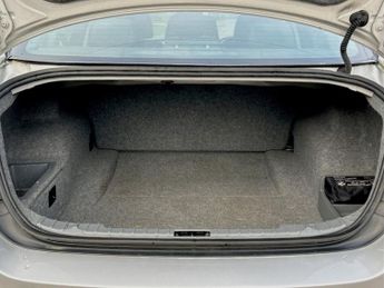 BMW 3 SERIES 2.0 320i SE Saloon 4dr Petrol Auto Euro 4 (150 ps)