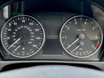 BMW 3 SERIES 2.0 320i SE Saloon 4dr Petrol Auto Euro 4 (150 ps)