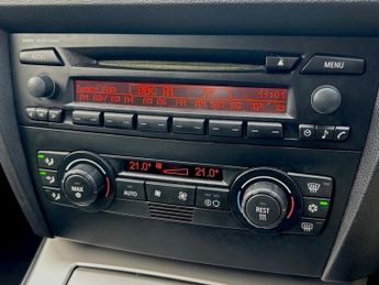 BMW 3 SERIES 2.0 320i SE Saloon 4dr Petrol Auto Euro 4 (150 ps)