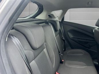 FORD FIESTA 1.6 Titanium Hatchback 5dr Petrol Powershift Euro 6 (105 ps)