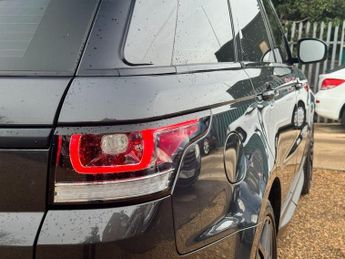 LAND ROVER RANGE ROVER SPORT 3.0 SD V6 HSE Dynamic SUV 5dr Diesel Auto 4WD Euro 6 (s/s) (306 
