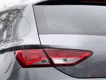 SEAT LEON 1.6 TDI SE Dynamic Technology Hatchback 5dr Diesel DSG Euro 6 (s