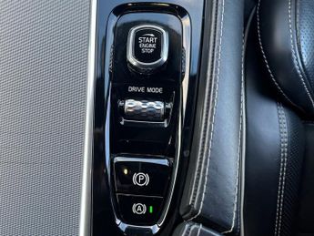 VOLVO S90 2.0 D4 R-Design Saloon 4dr Diesel Auto Euro 6 (s/s) (190 ps)