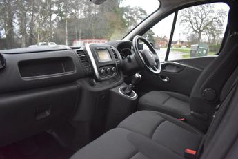 RENAULT TRAFIC 2.0 dCi ENERGY 28 Sport Panel Van 5dr Diesel Manual SWB Standard