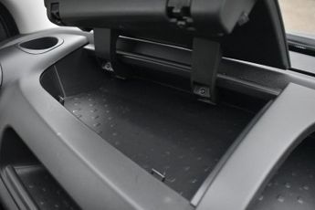 RENAULT TRAFIC 2.0 dCi ENERGY 28 Sport Panel Van 5dr Diesel Manual SWB Standard