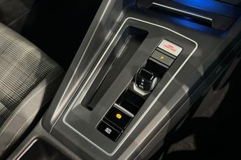 VOLKSWAGEN GOLF 2.0 TDI GTD Hatchback 5dr Diesel DSG Euro 6 (s/s) (200 ps) Front