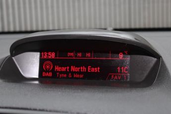 VAUXHALL MOKKA 1.4i Turbo Exclusiv SUV 5dr Petrol Auto 2WD Euro 6 (140 ps)