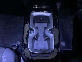 VOLKSWAGEN ID.5 Pro Performance 77kWh Style SUV 5dr Electric Auto (204 ps)