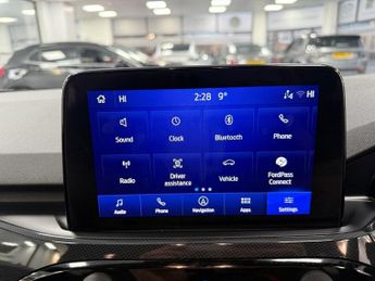 FORD KUGA 2.5 EcoBoost Duratec 14.4kWh ST-Line SUV 5dr Petrol Plug-in Hybr