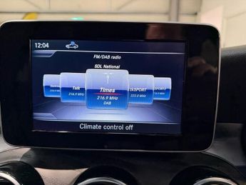 MERCEDES-BENZ GLC 2.0 GLC250 AMG Line (Premium) SUV 5dr Petrol G-Tronic+ 4MATIC Eu