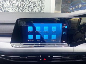 VOLKSWAGEN GOLF 1.5 TSI Life Hatchback 5dr Petrol Manual Euro 6 (s/s) (150 ps)