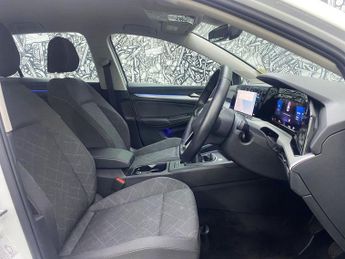 VOLKSWAGEN GOLF 1.5 TSI Life Hatchback 5dr Petrol Manual Euro 6 (s/s) (150 ps)