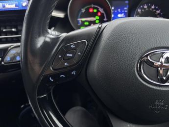 TOYOTA C-HR 1.8 VVT-h Excel SUV 5dr Petrol Hybrid CVT Euro 6 (s/s) (122 ps)