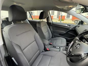 VOLKSWAGEN GOLF 1.4 TSI SE Nav Hatchback 5dr Petrol DSG Euro 6 (s/s) (125 ps)
