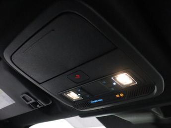 FORD MUSTANG MACH-E Standard Range 70kWh SUV 5dr Electric Automatic AWD (269 ps)