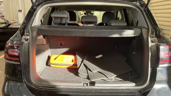 VOLKSWAGEN T-CROSS 1.0 TSI SEL SUV 5dr Petrol DSG Euro 6 (s/s) (110 ps)