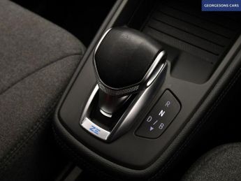 RENAULT ZOE R135 EV50 52kWh Iconic Hatchback 5dr Electric Auto (Rapid Charge