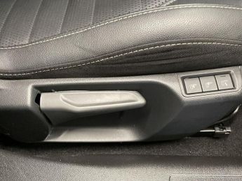 VAUXHALL MOKKA ELECTRIC 50kWh Ultimate SUV 5dr Electric Auto (136 ps)