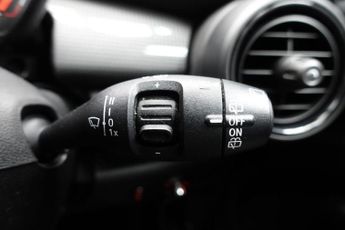 MINI HATCH 1.5 Cooper Classic Hatchback 3dr Petrol Steptronic Euro 6 (s/s) 