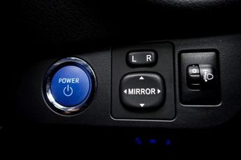 TOYOTA YARIS 1.5 VVT-h Design Hatchback 5dr Petrol Hybrid E-CVT Euro 6 (s/s) 