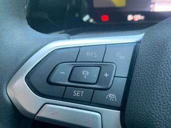 VOLKSWAGEN GOLF 1.5 TSI Style Hatchback 5dr Petrol Manual Euro 6 (s/s) (130 ps)