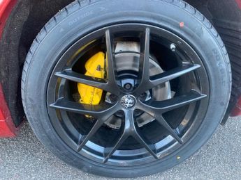 ALFA ROMEO STELVIO 2.0T Veloce SUV 5dr Petrol Auto Q4 AWD Euro 6 (s/s) (280 ps)