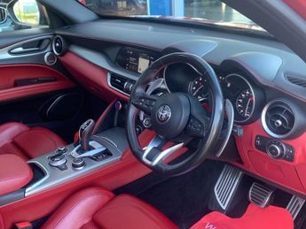 ALFA ROMEO STELVIO 2.0T Veloce SUV 5dr Petrol Auto Q4 AWD Euro 6 (s/s) (280 ps)