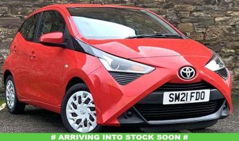 Toyota AYGO 1.0 VVT-i x-play Hatchback 5dr Petrol Manual Euro 6 (Safety Sens