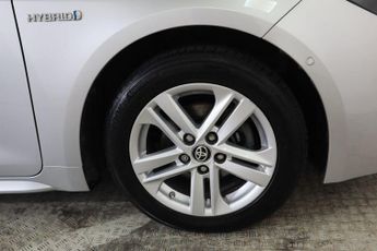 TOYOTA COROLLA 1.8 VVT-h Icon Tech Touring Sports CVT Euro 6 (s/s) 5dr