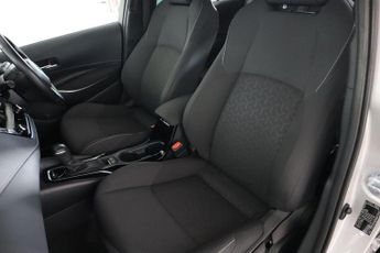 TOYOTA COROLLA 1.8 VVT-h Icon Tech Touring Sports CVT Euro 6 (s/s) 5dr