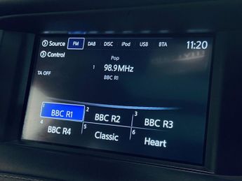 INFINITI QX30 2.2d Luxe Tech SUV 5dr Diesel DCT AWD Euro 6 (s/s) (170 ps)