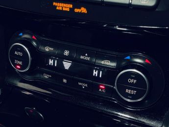 INFINITI QX30 2.2d Luxe Tech SUV 5dr Diesel DCT AWD Euro 6 (s/s) (170 ps)