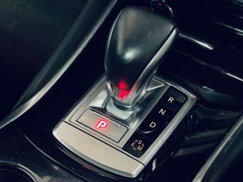 INFINITI QX30 2.2d Luxe Tech SUV 5dr Diesel DCT AWD Euro 6 (s/s) (170 ps)