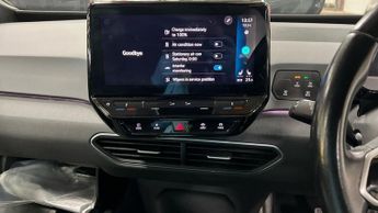 VOLKSWAGEN ID.3 Pro Performance 58kWh Life Hatchback 5dr Electric Auto (204 ps)