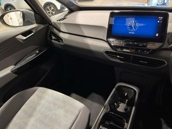 VOLKSWAGEN ID.3 Pro Performance 58kWh Life Hatchback 5dr Electric Auto (204 ps)