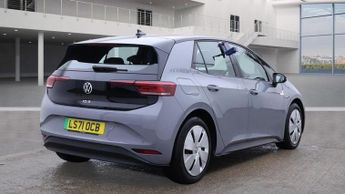VOLKSWAGEN ID.3 Pro Performance 58kWh Life Hatchback 5dr Electric Auto (204 ps)