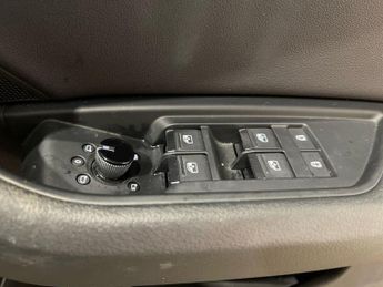 AUDI E-TRON 50 Technik SUV 5dr Electric Auto quattro 71.2kWh (313 ps)