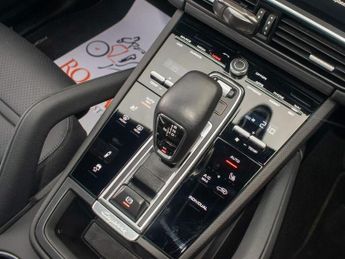 PORSCHE CAYENNE 3.0 V6 E-Hybrid 17.9kWh Platinum Edition Coupe 5dr Petrol Plug-i